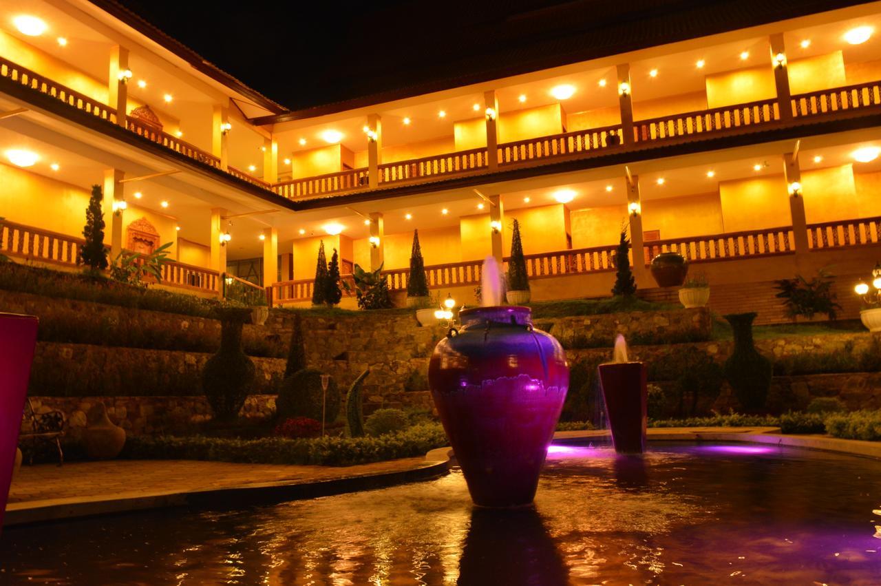 The M Bokeo Hotel Huay Xai Exterior foto